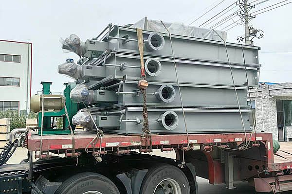 巨正機(jī)械又一批擋板門(插板門)設(shè)備完工待發(fā)貨了